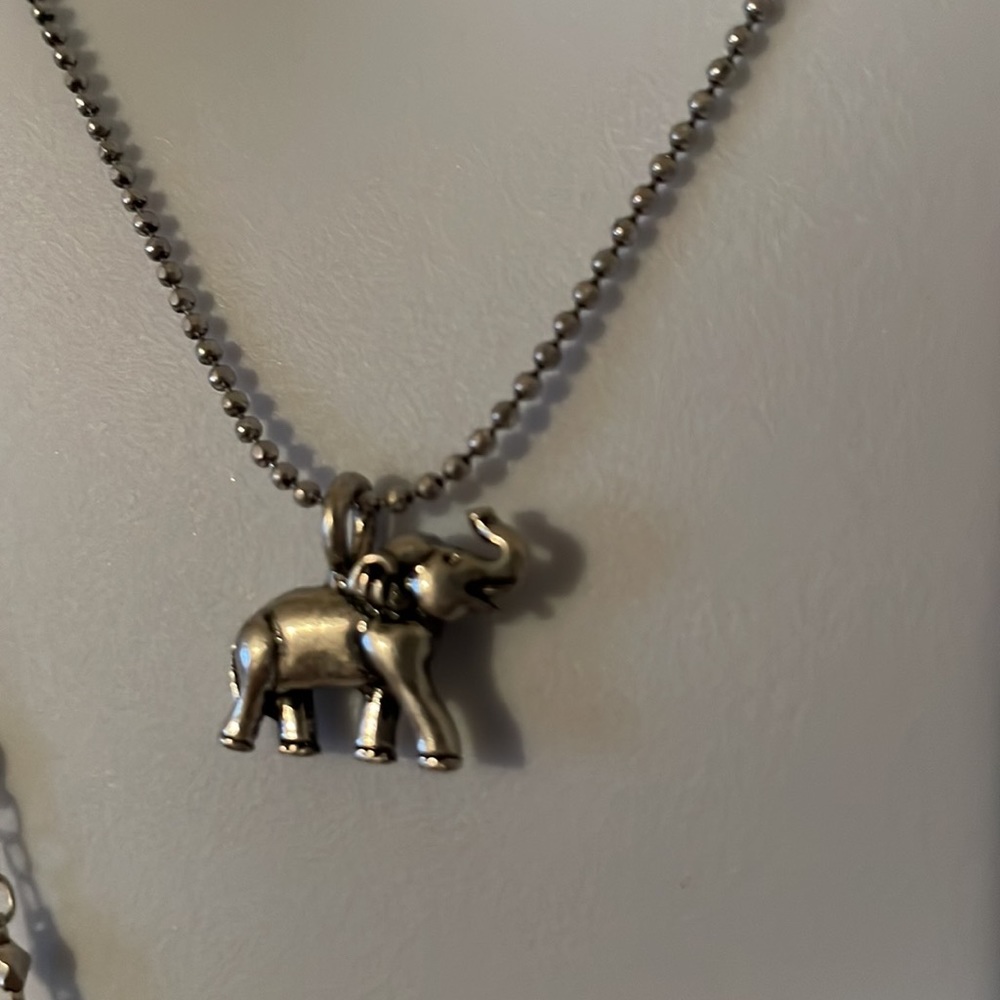 Lucky Brand Three Strand Necklace - Picture 5 of 6